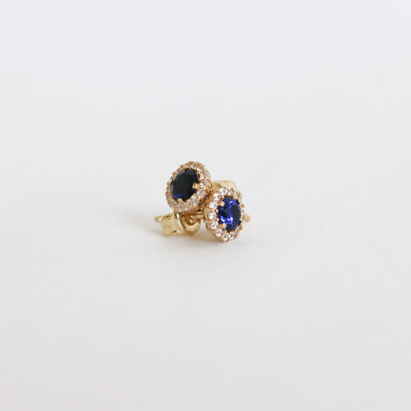 Boucles d'oreilles rondes avec pierre de naissance