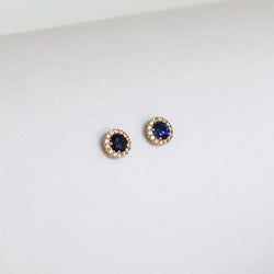 Boucles d'oreilles rondes avec pierre de naissance